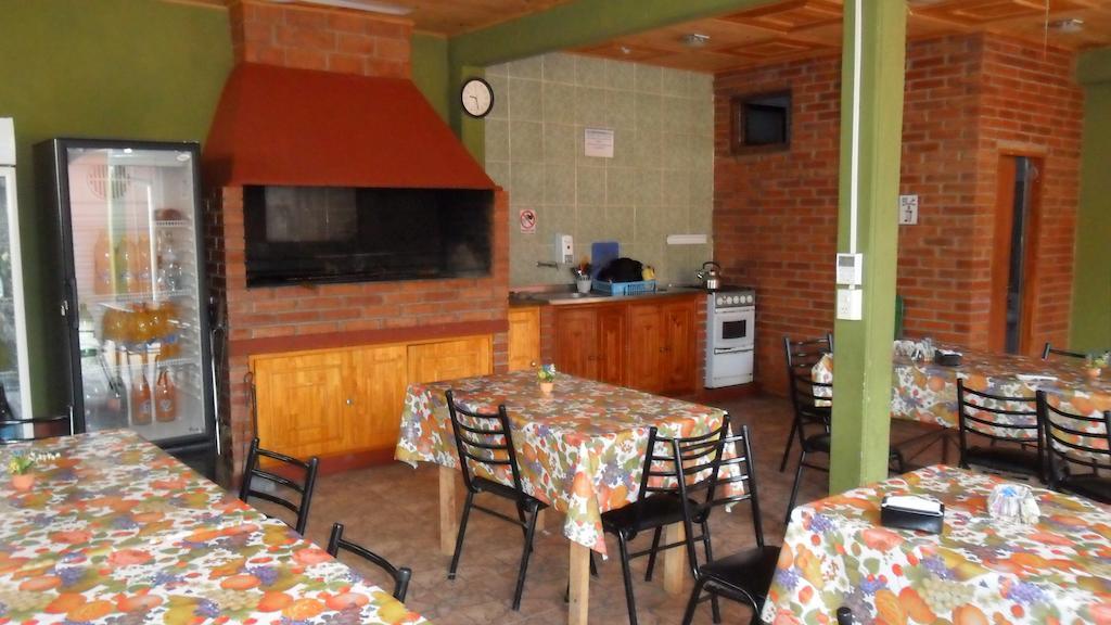 Residencial Arcoiris Hotel Puerto Iguazú Esterno foto